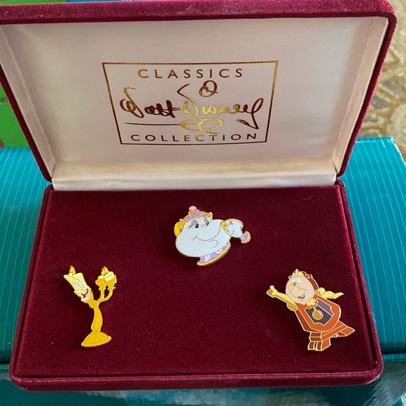 Disney Accessories - Walt Disney Classics Collection Beauty And The Beast 3 Pin Set W/ Case
